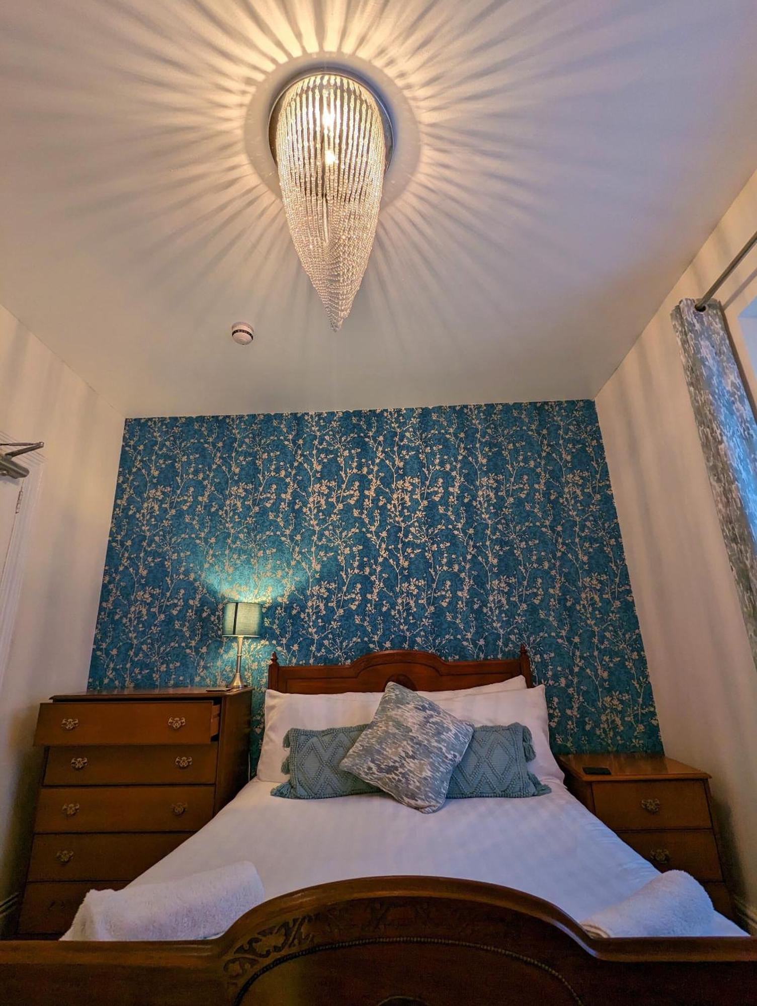 The Senarth Bed & Breakfast Llandudno Phòng bức ảnh