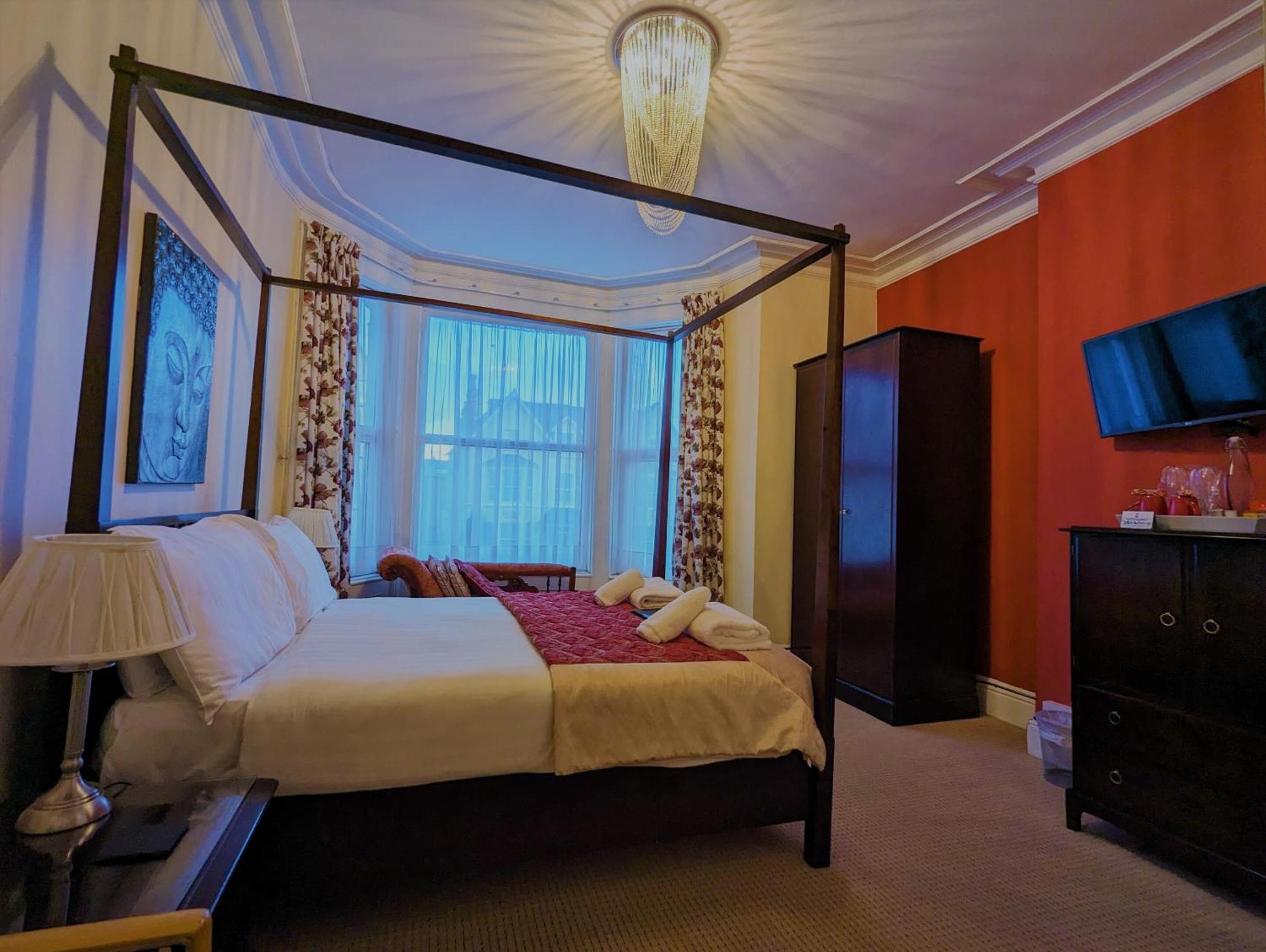 The Senarth Bed & Breakfast Llandudno Ngoại thất bức ảnh