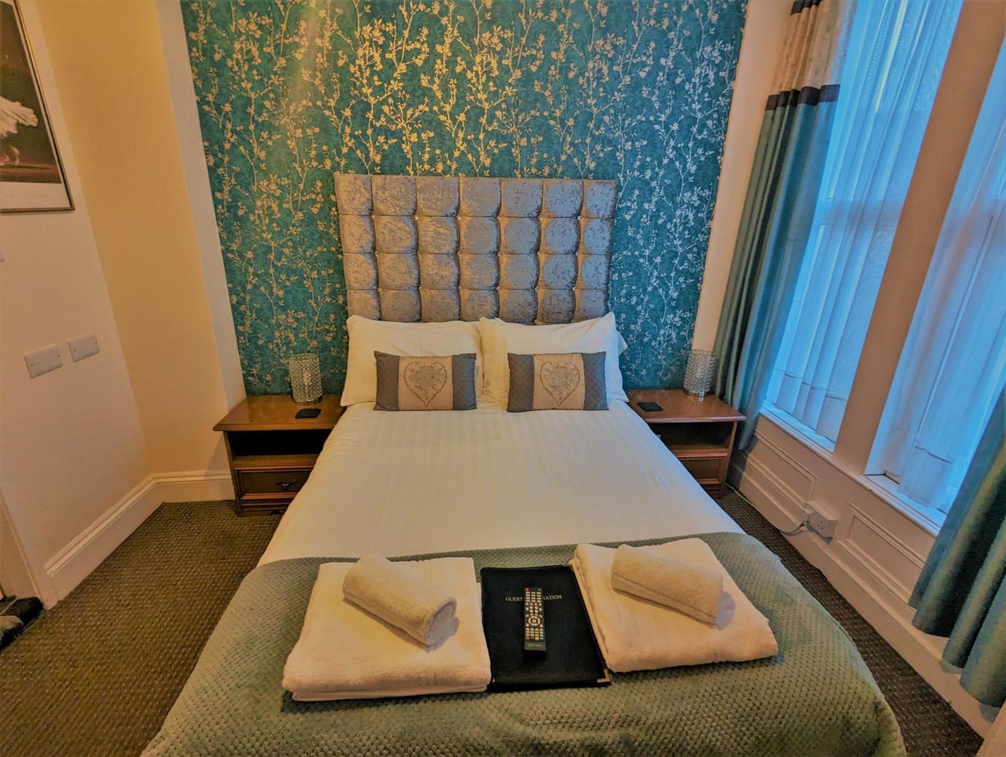 The Senarth Bed & Breakfast Llandudno Ngoại thất bức ảnh